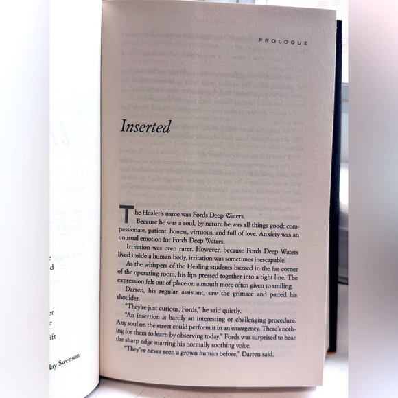 📚 Vintage 2008 Publication of The Host by Stephenie Meyer Hardcover - Picture 13 of 16